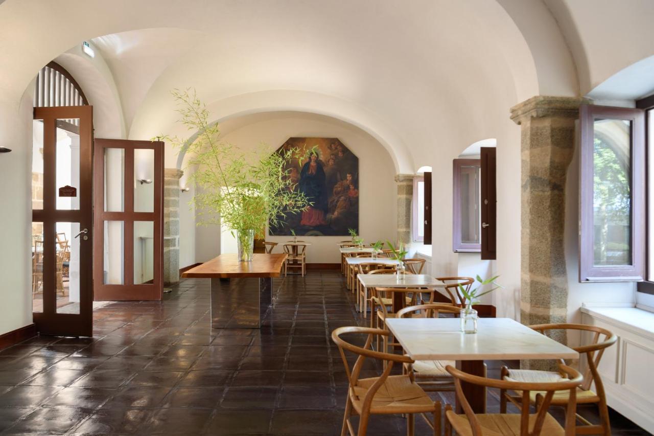 Convento Do Espinheiro, Historic Hotel & Spa Évora Exterior foto The interior of the restaurant